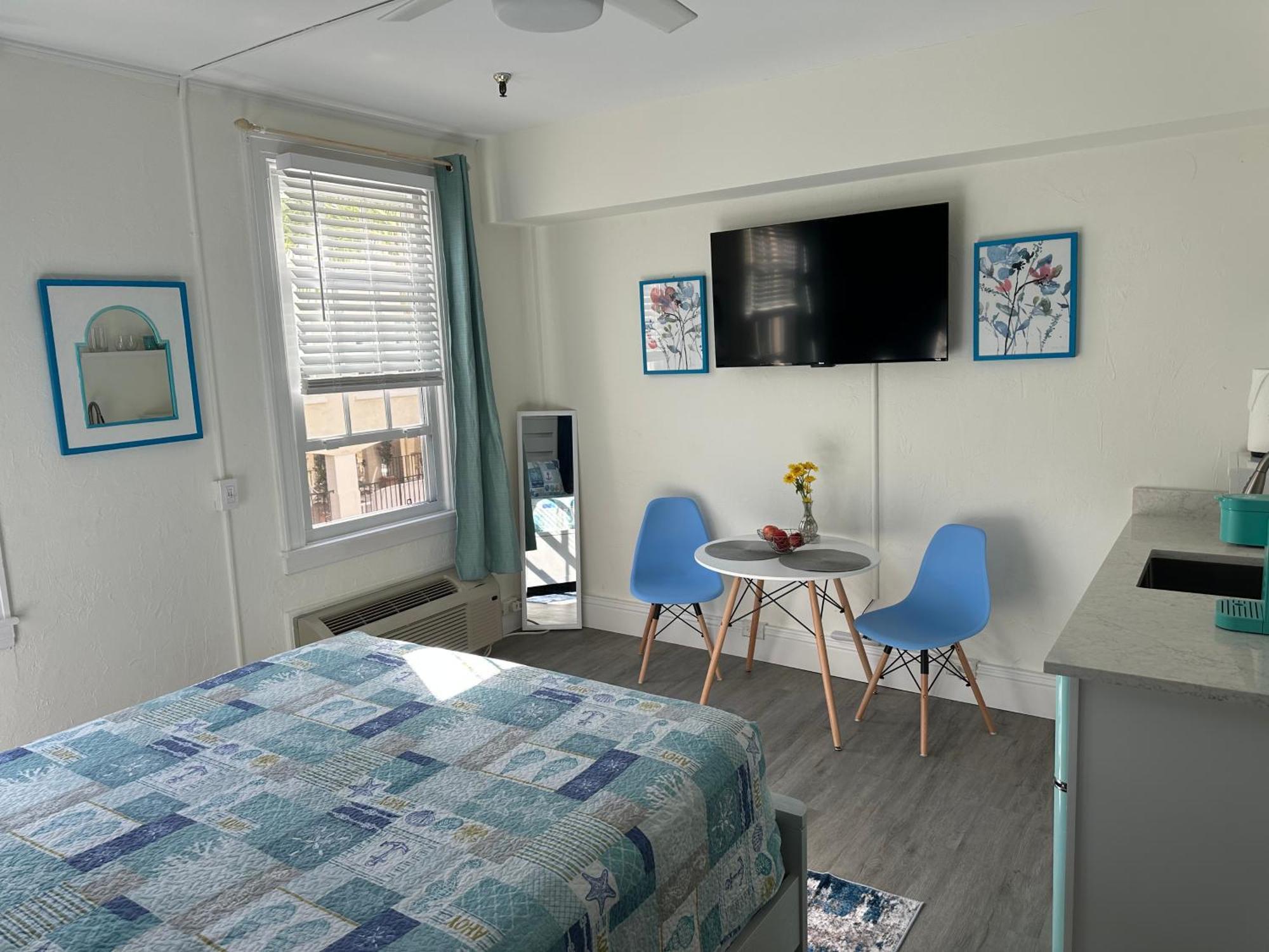 Cozy Studio In The Heart Of The Palm Beach Island - Free Valet Service ภายนอก รูปภาพ